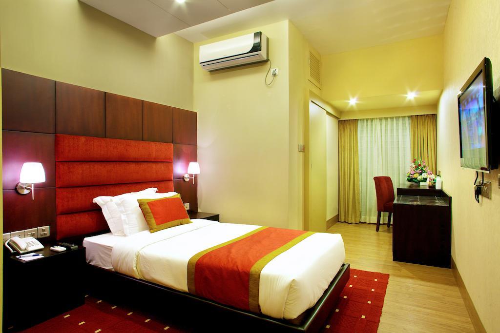 The Orchard Suites Ltd Dhaka Room photo